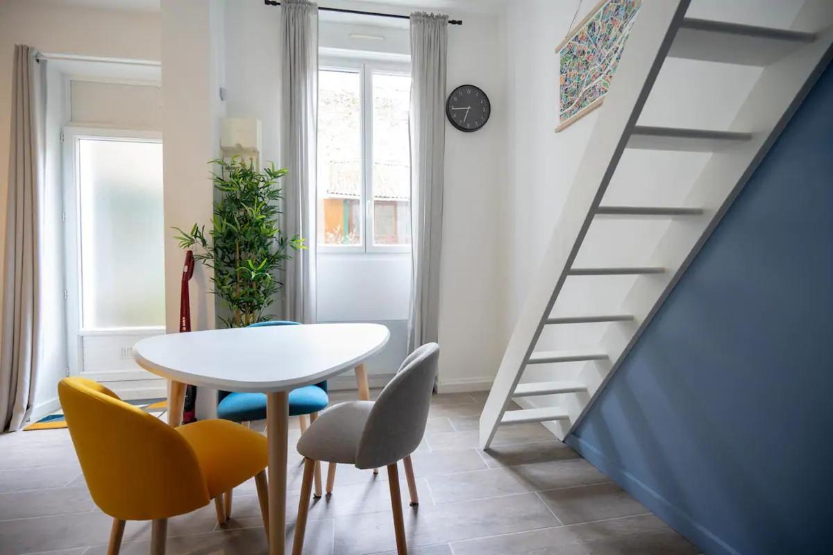 Marechal's Near Train Station & Downtown Apartment